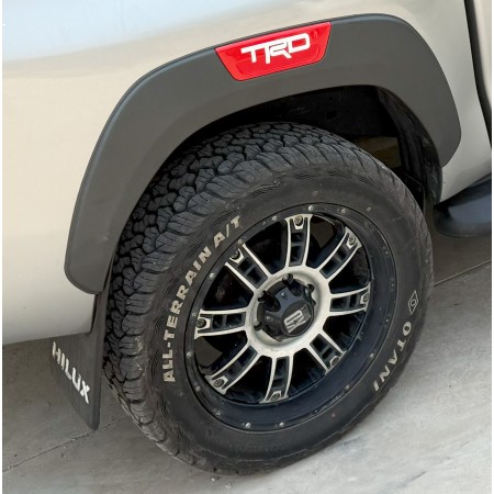Spatbordverbreders voor Toyota Hilux dubbele cabine (bouwjaar 2015 โ 2025)